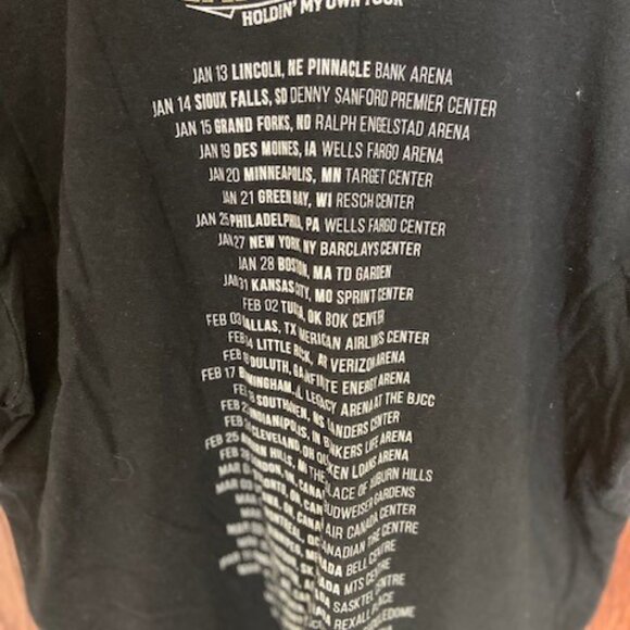 Eric Church Tour Large T-shirt from 2017 - Picture 3 of 3